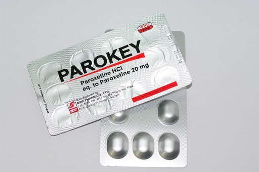 parokey 30 2-min Hộp 3 vỉ, mỗi vỉ 10 viên nén dài bao phim.